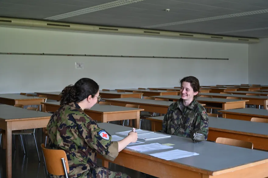 Soldat:innen bei der GAD Prüfung.